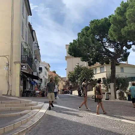 C098- - Suquet Bel - Grande Terrasse Cannes